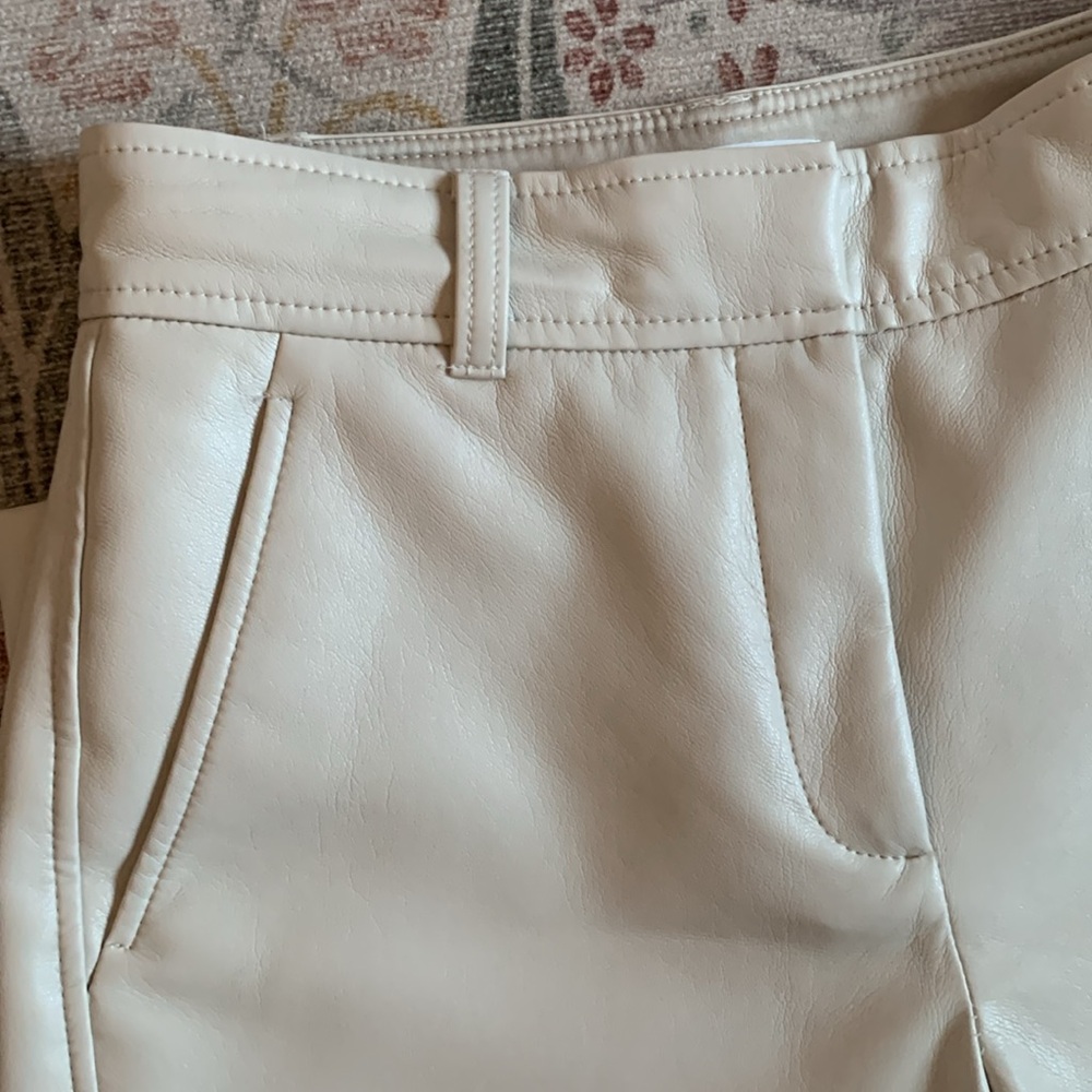 Vegan leather pants in color pearl - Picture 4 of 6